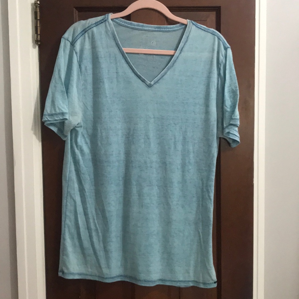 Men’s v-neck